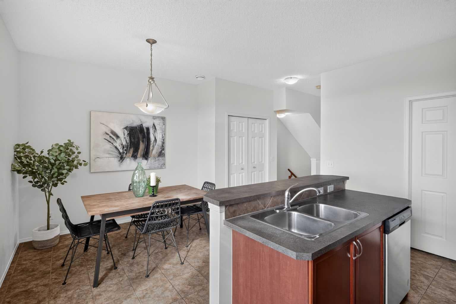 21, 43 Springborough Boulevard SW
