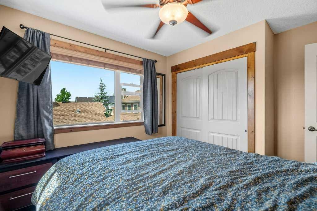 224 Cottageclub Crescent 