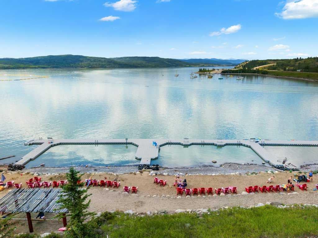 224 Cottageclub Crescent 