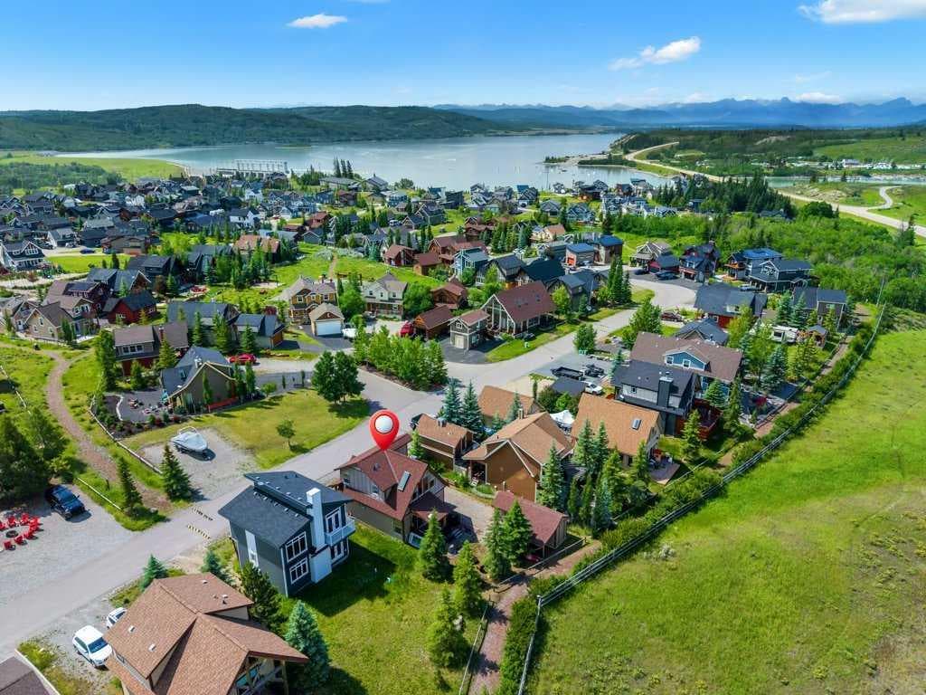 224 Cottageclub Crescent 