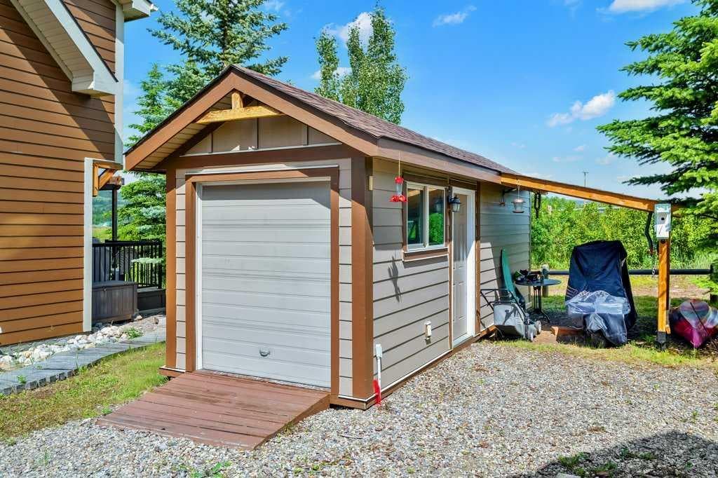 224 Cottageclub Crescent 