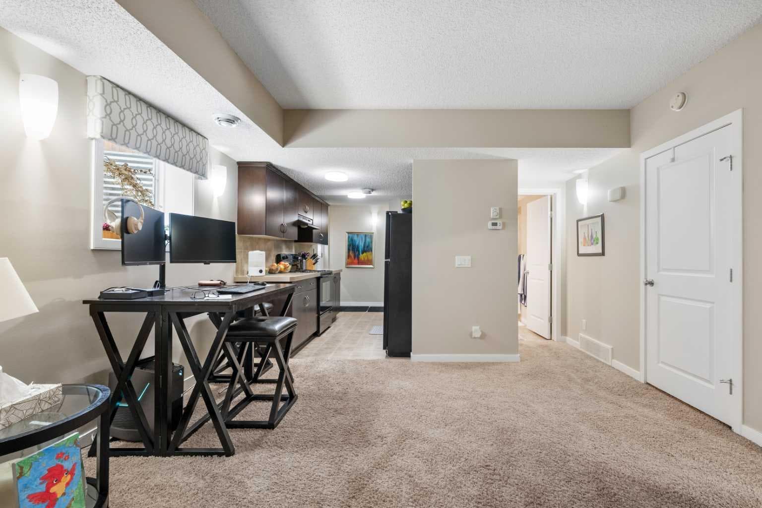 26 Walden Court SE