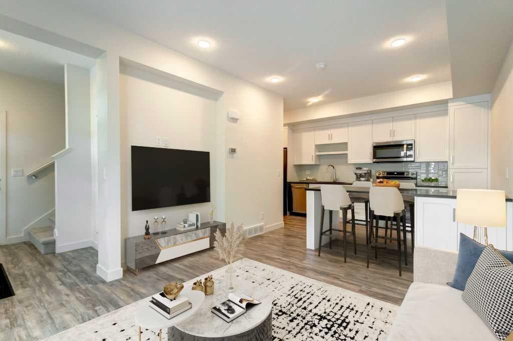 3105, 100 Walgrove Court SE