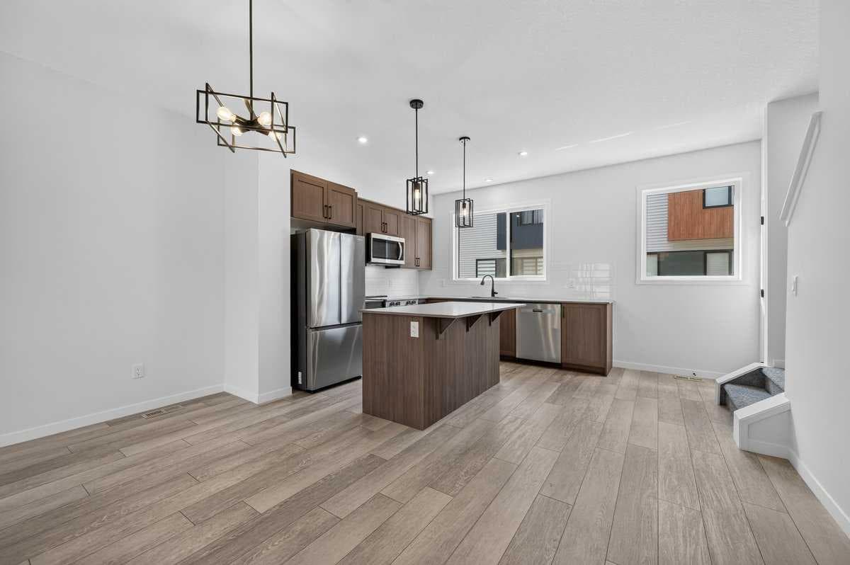 405, 81 MIDTOWN Boulevard SW