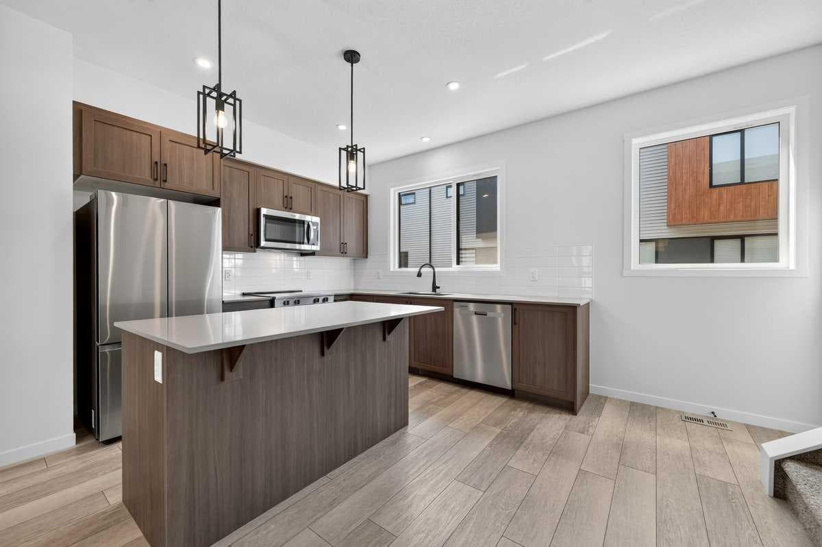 405, 81 MIDTOWN Boulevard SW