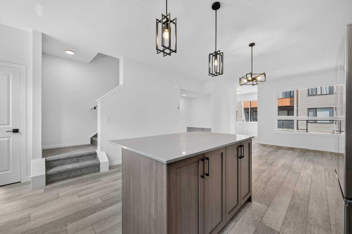 405, 81 MIDTOWN Boulevard SW