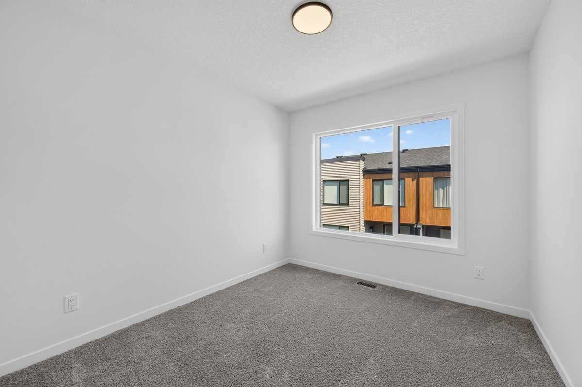 405, 81 MIDTOWN Boulevard SW