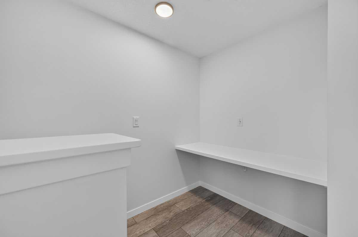 405, 81 MIDTOWN Boulevard SW