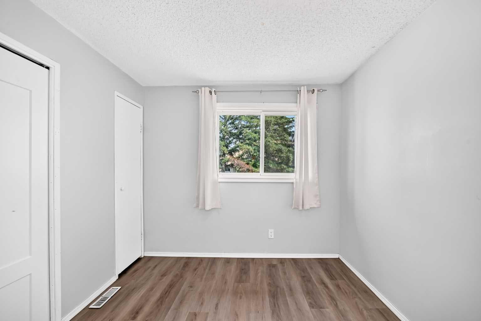 11 Falshire Terrace NE