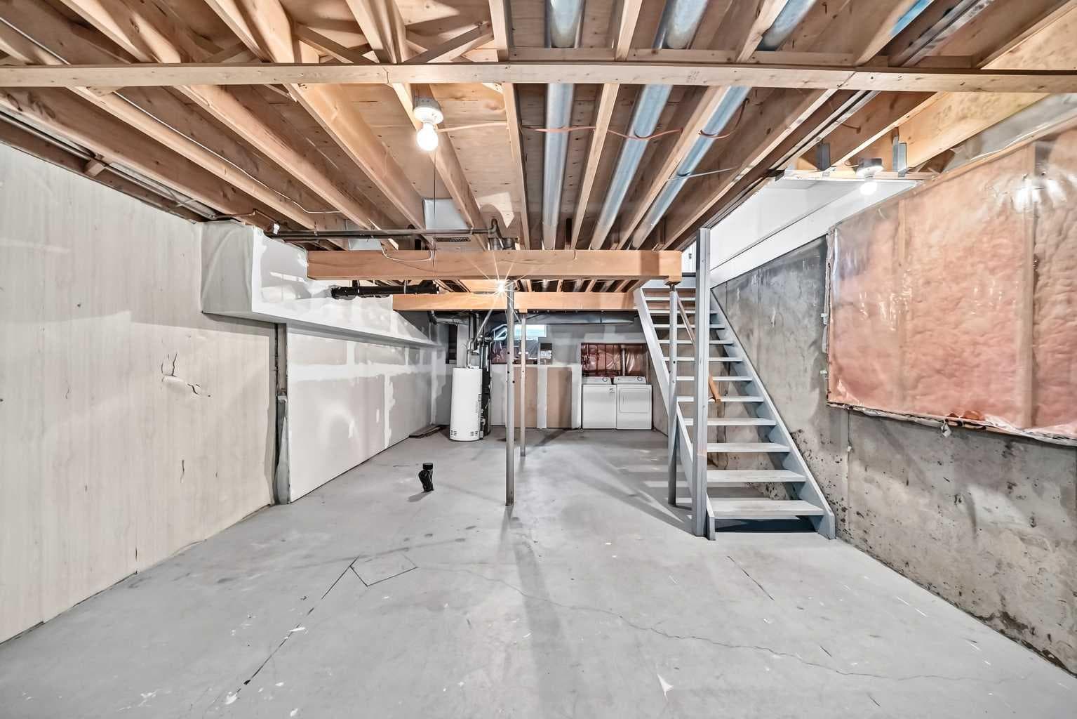 11 Falshire Terrace NE