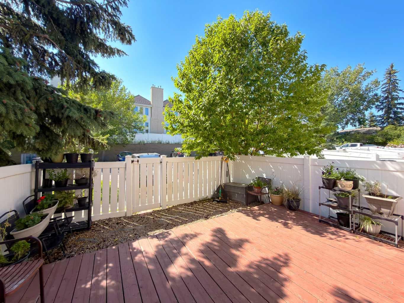 90, 999 Canyon Meadows Drive SW