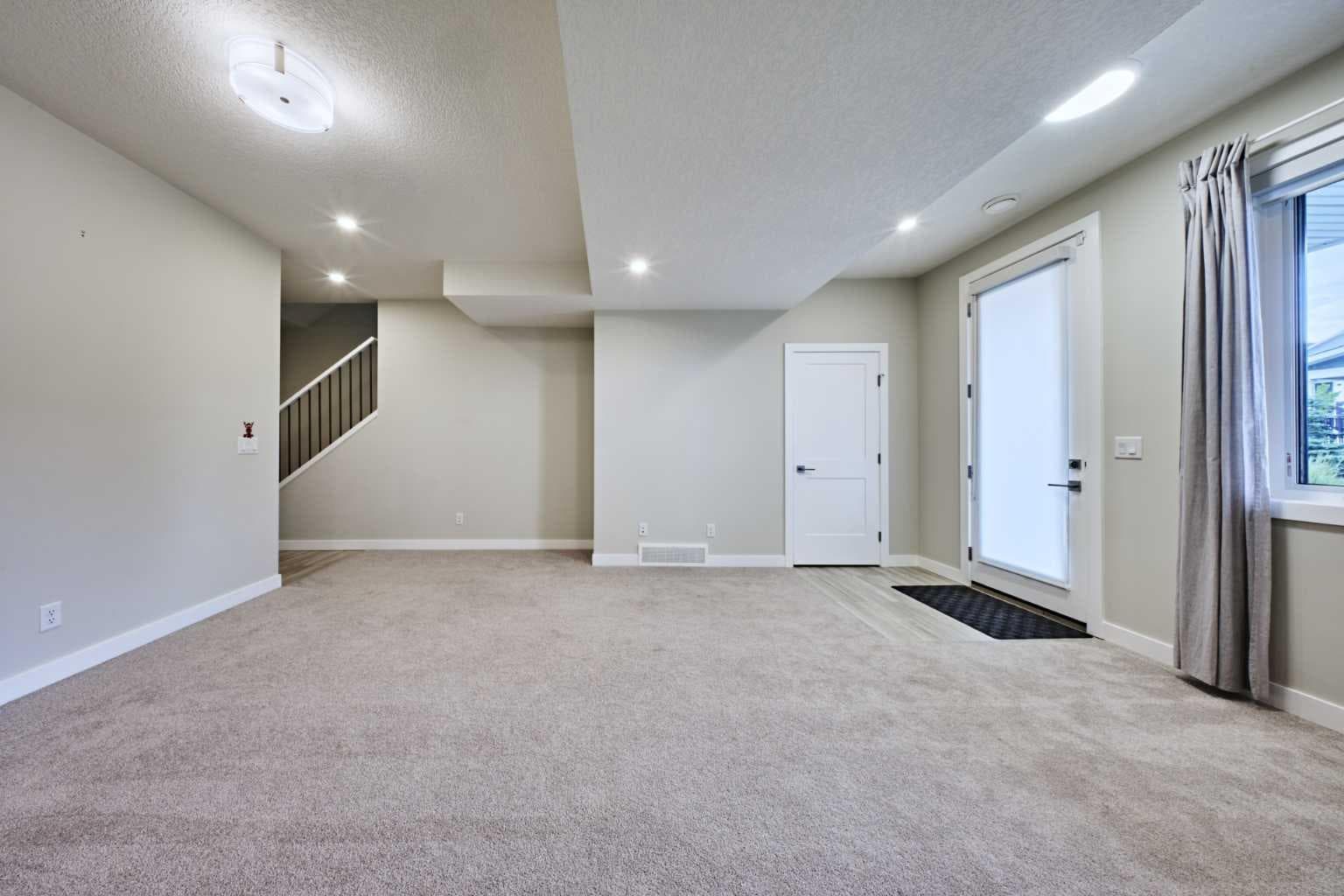 102 Crestridge Common SW
