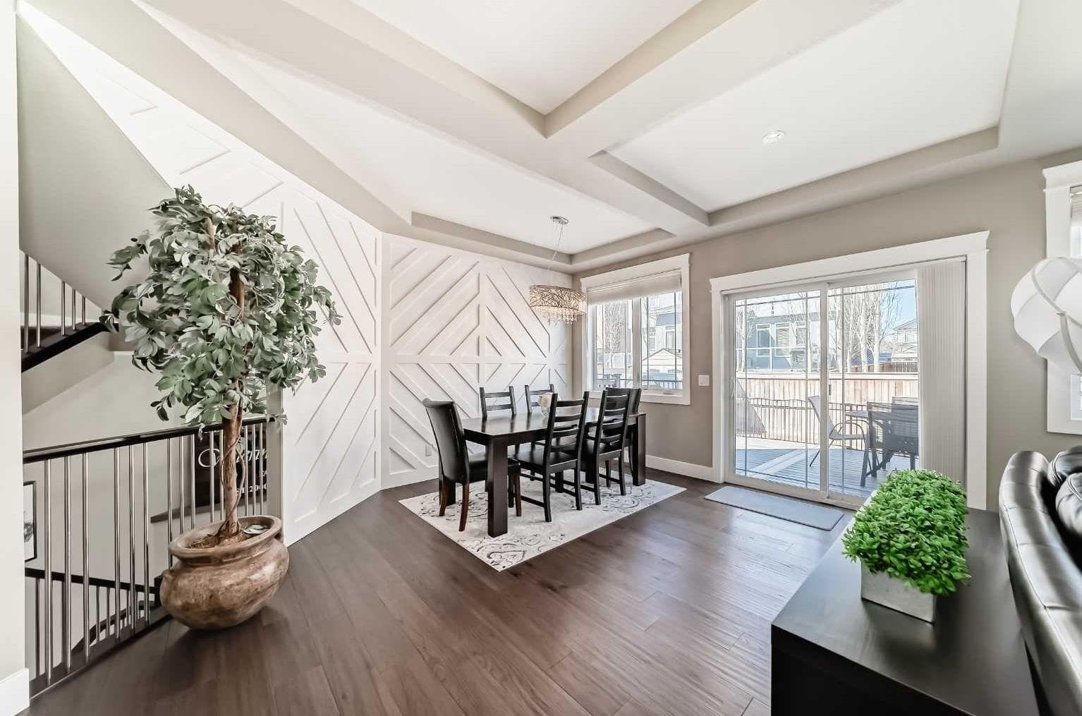 120 KINNIBURGH Circle 