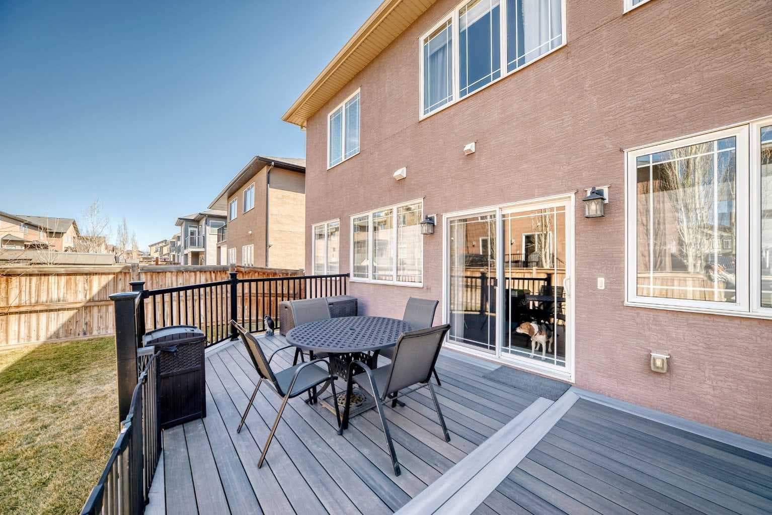120 KINNIBURGH Circle 
