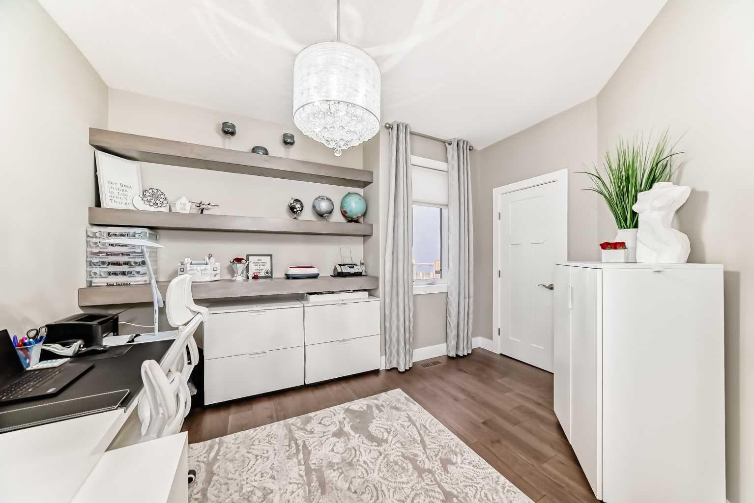 120 KINNIBURGH Circle 