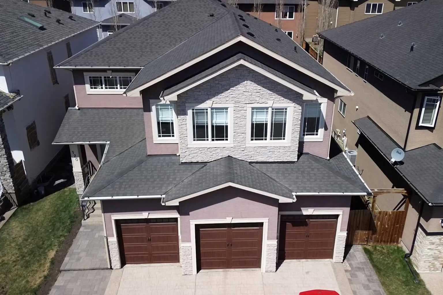 120 KINNIBURGH Circle 