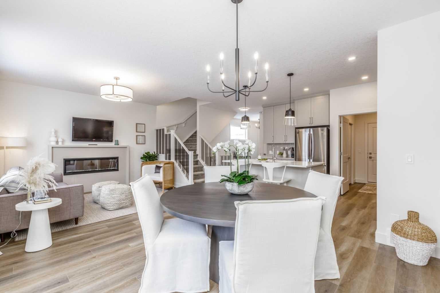 546 Rivercrest View 