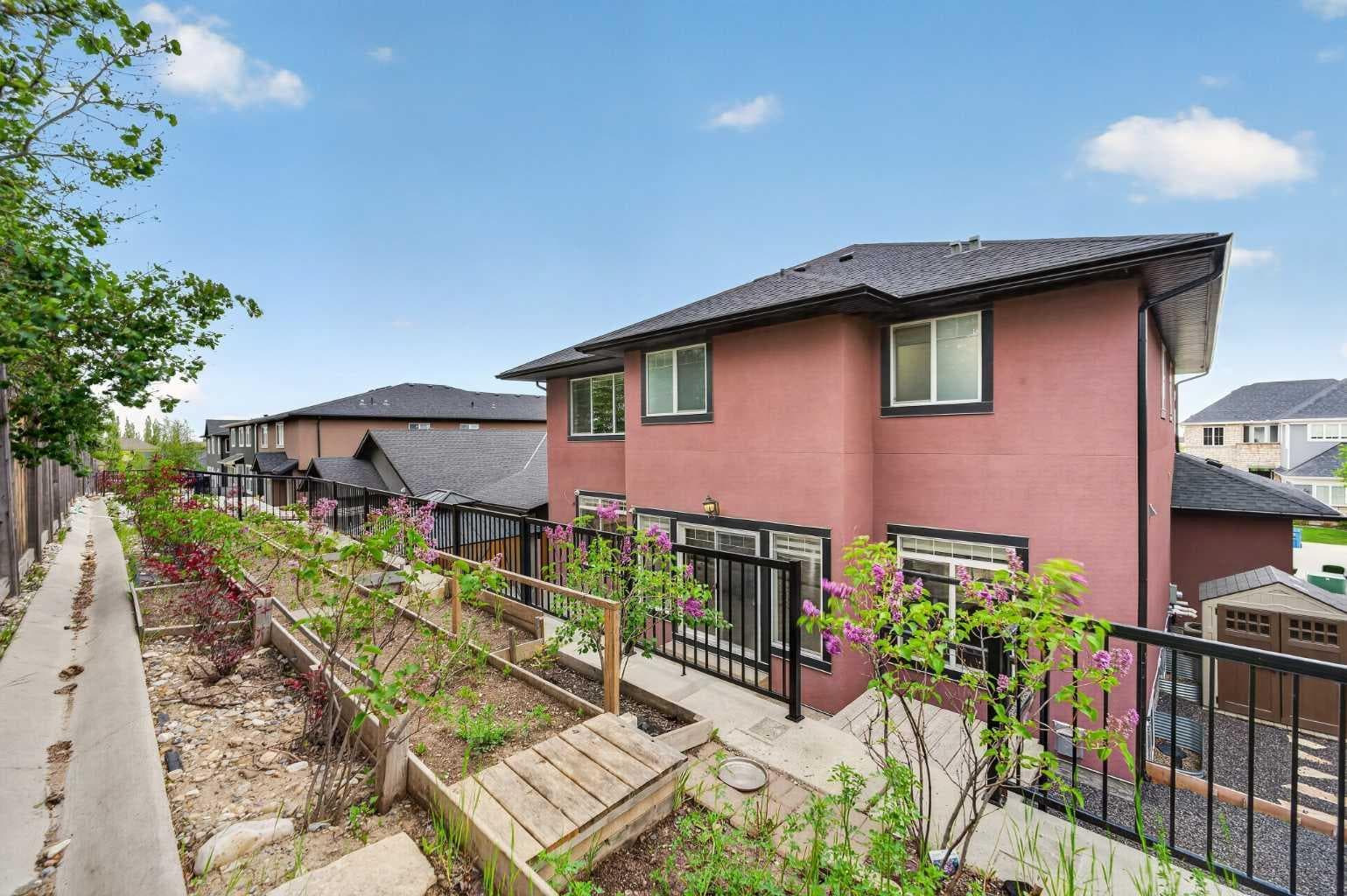 36 Rockyvale Green NW