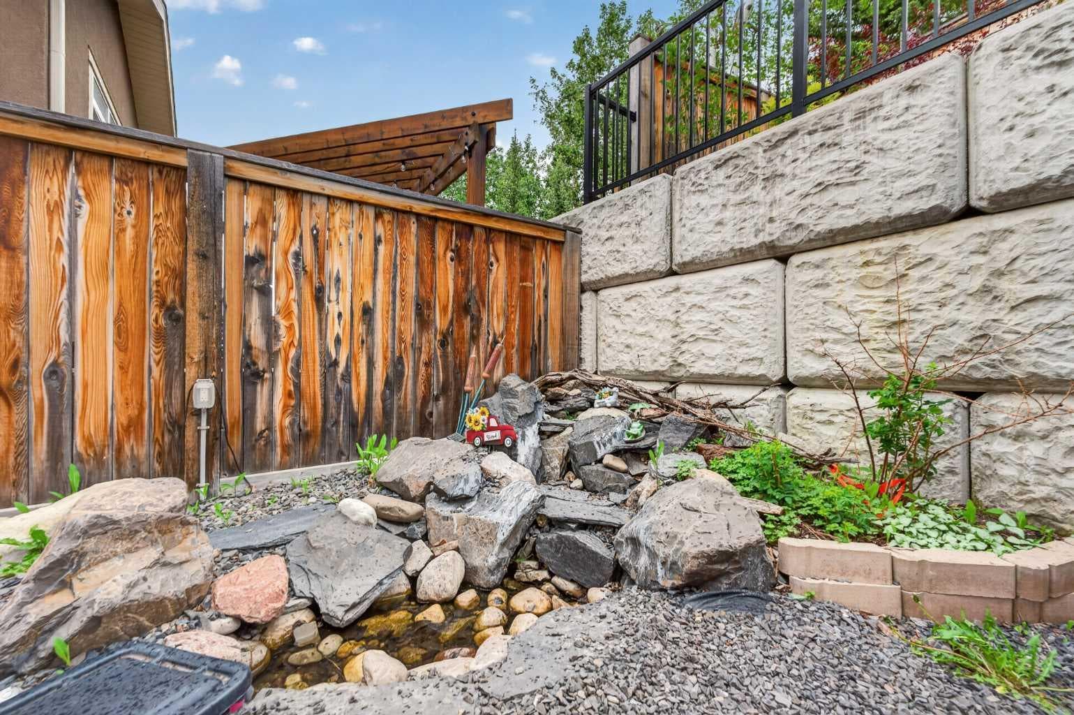 36 Rockyvale Green NW
