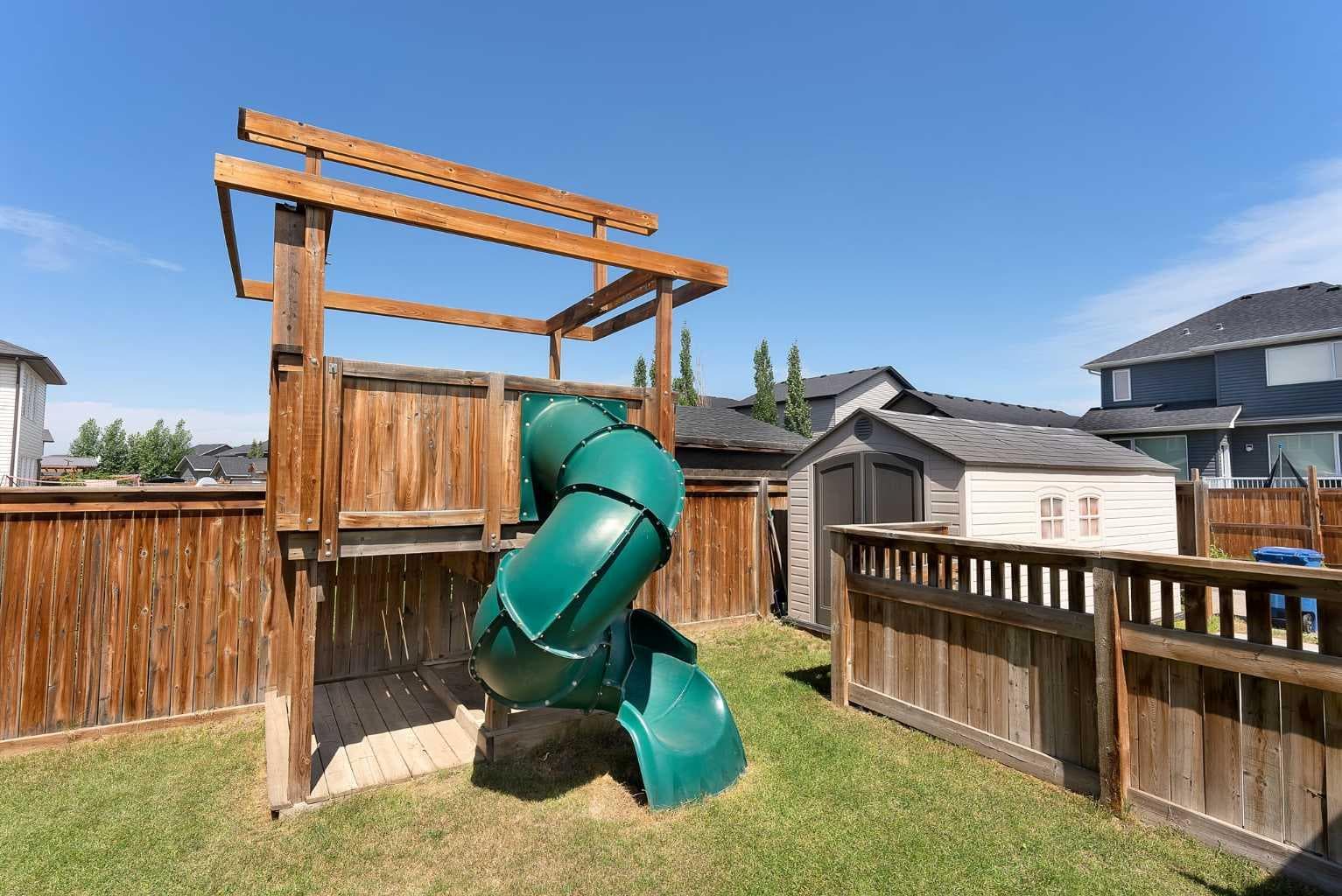 1264 Ravenswood Drive SE
