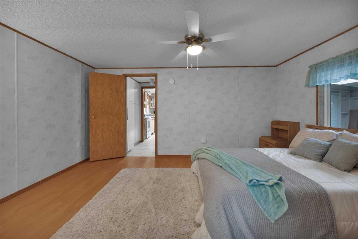 62, 99 Arbour Lake Drive  