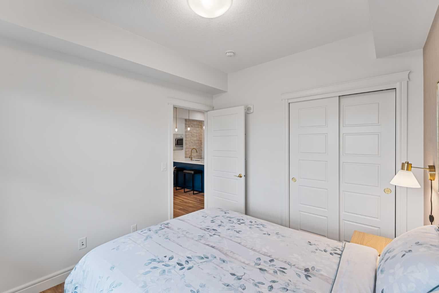 216, 19661 40 Street SE