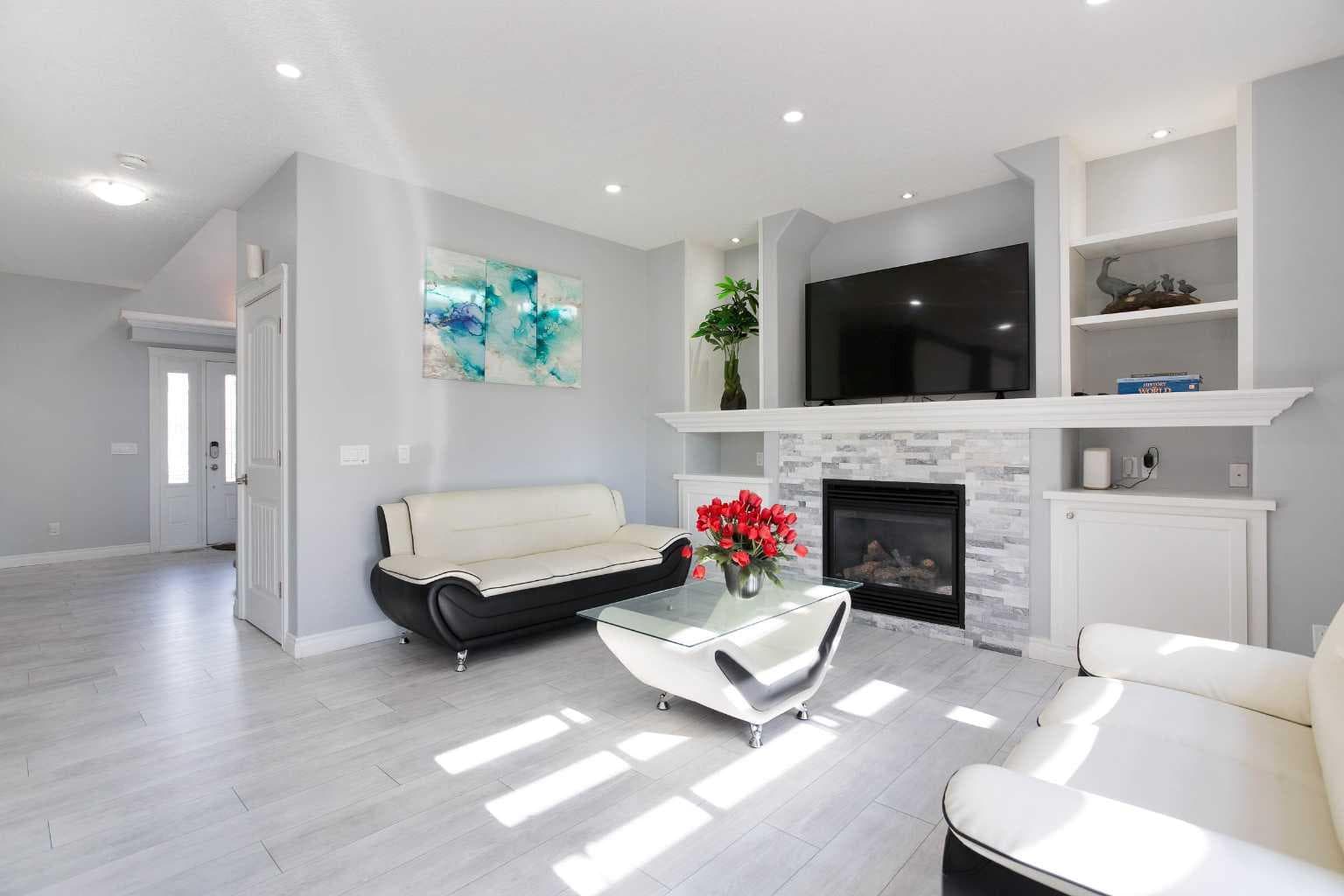 1925 Luxstone Park SW