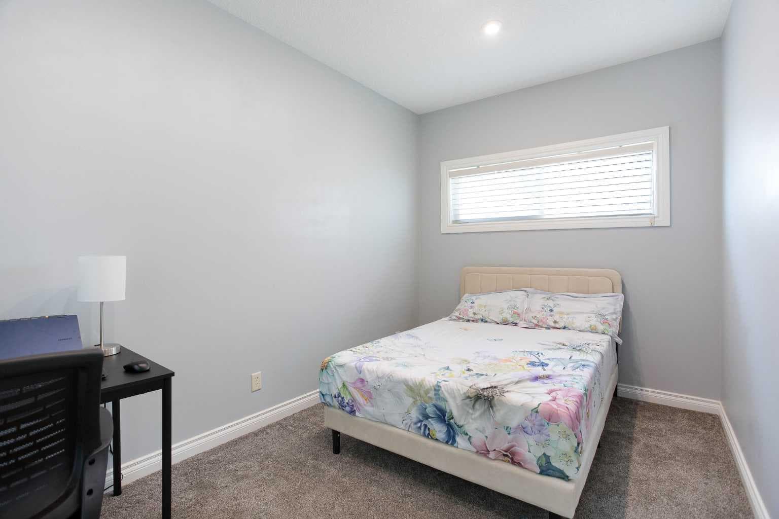 1925 Luxstone Park SW