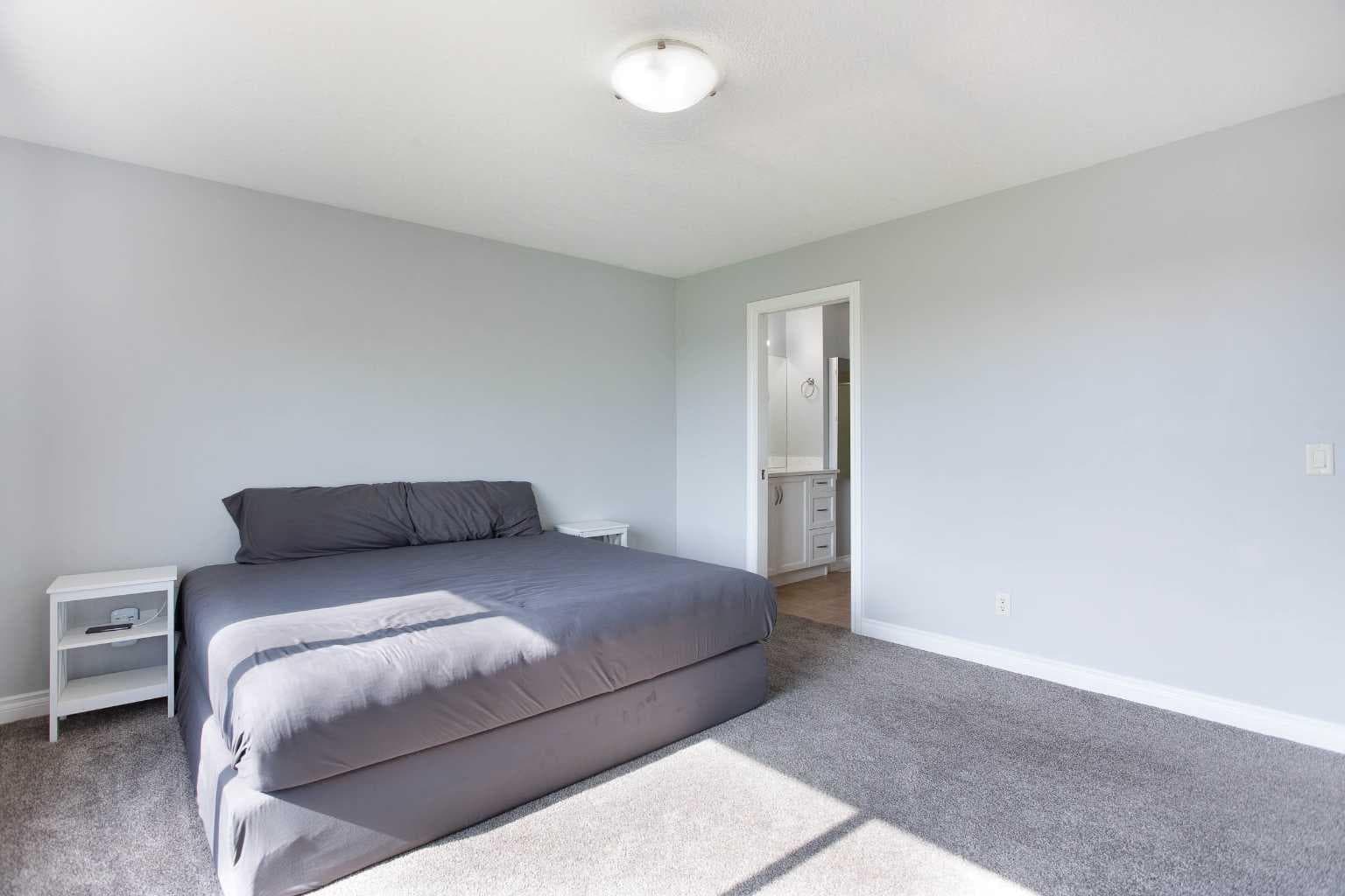 1925 Luxstone Park SW