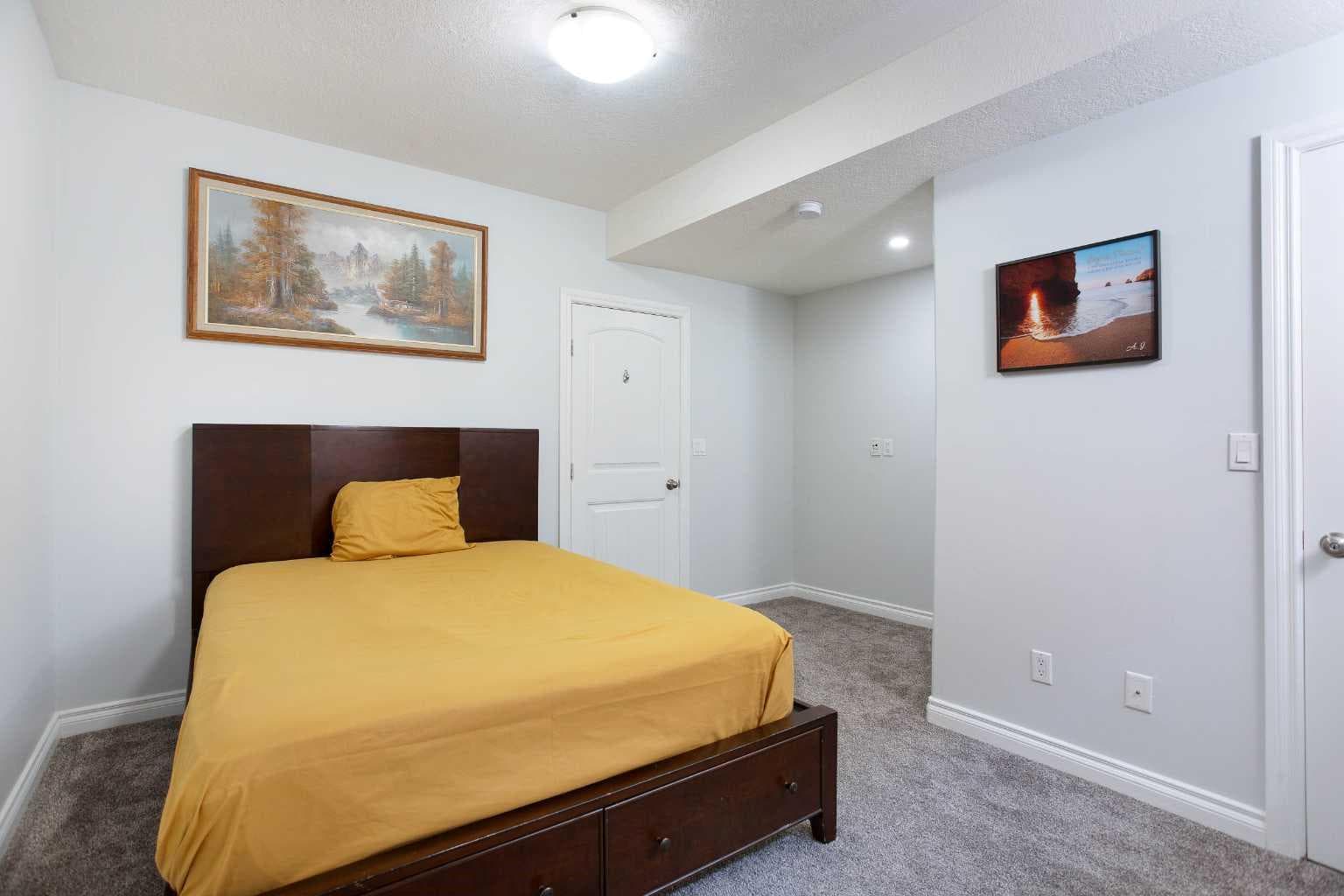 1925 Luxstone Park SW