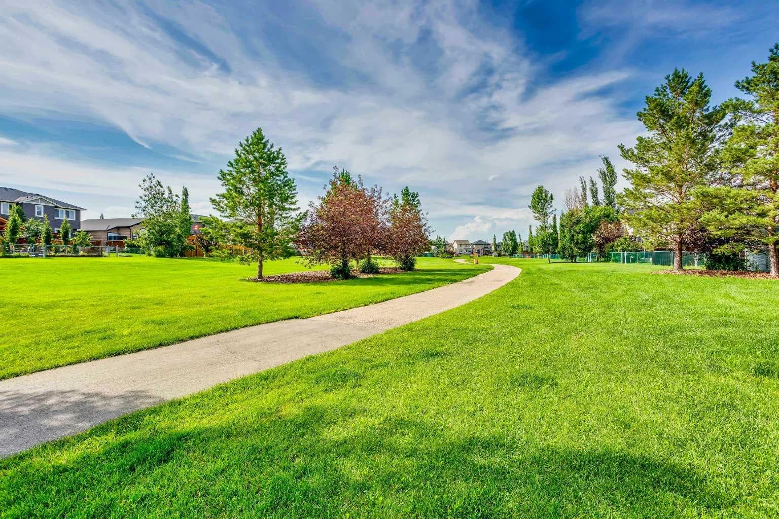 1925 Luxstone Park SW