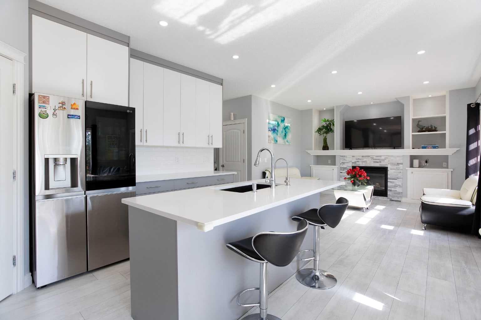 1925 Luxstone Park SW