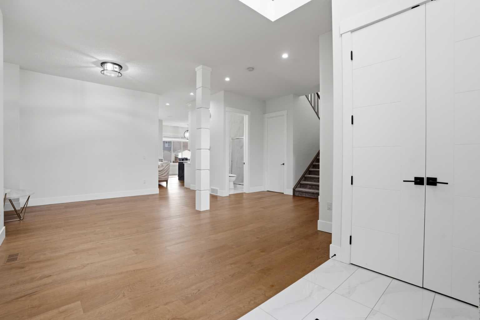 166 Kinniburgh Crescent 