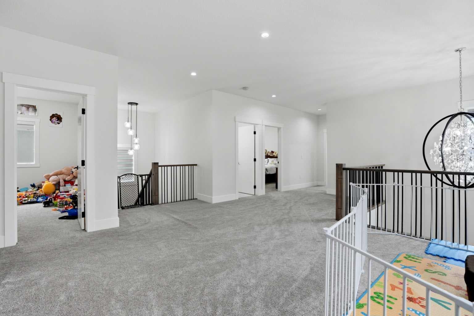 166 Kinniburgh Crescent 