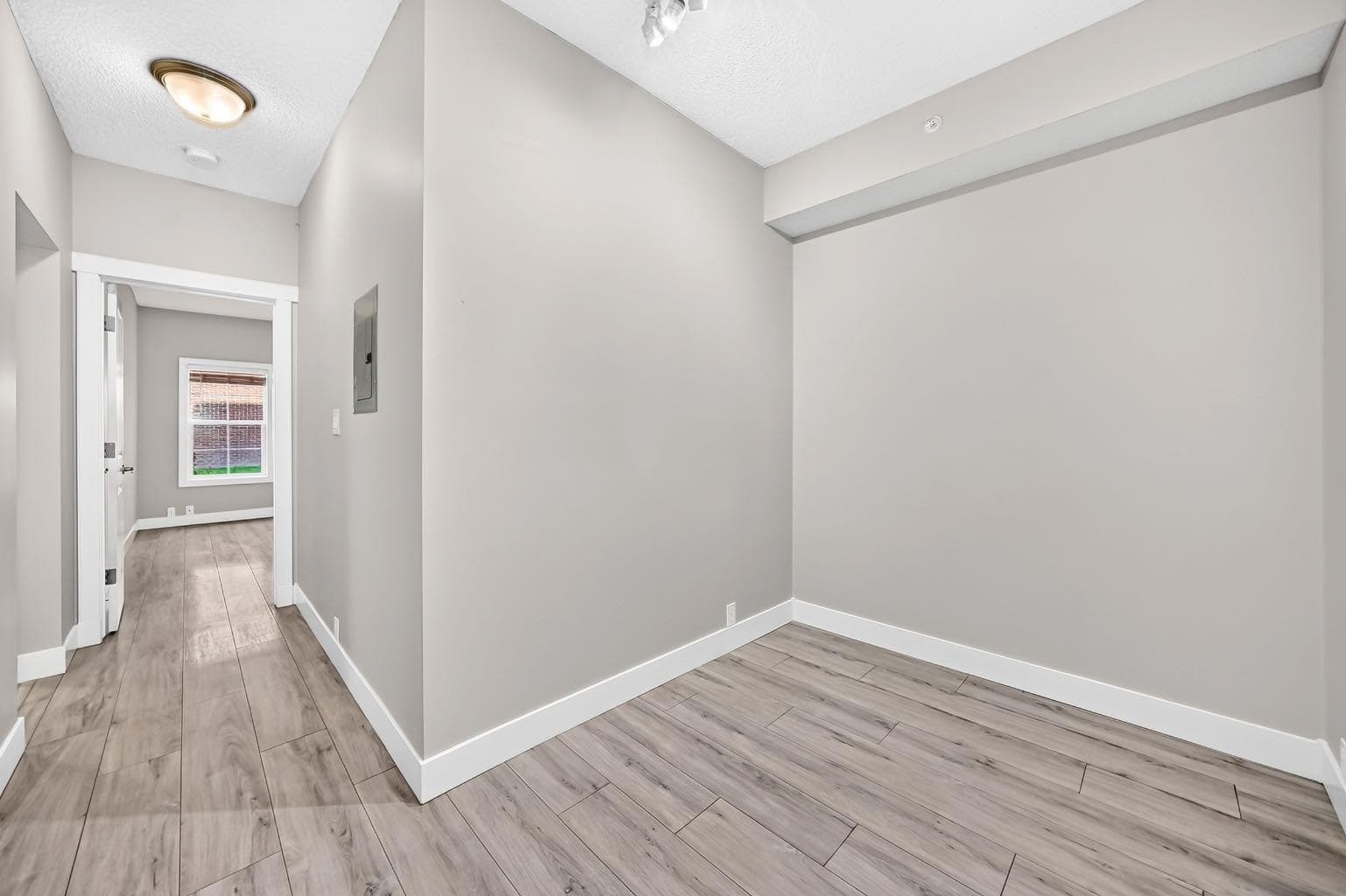 1212, 5605 Henwood Street SW
