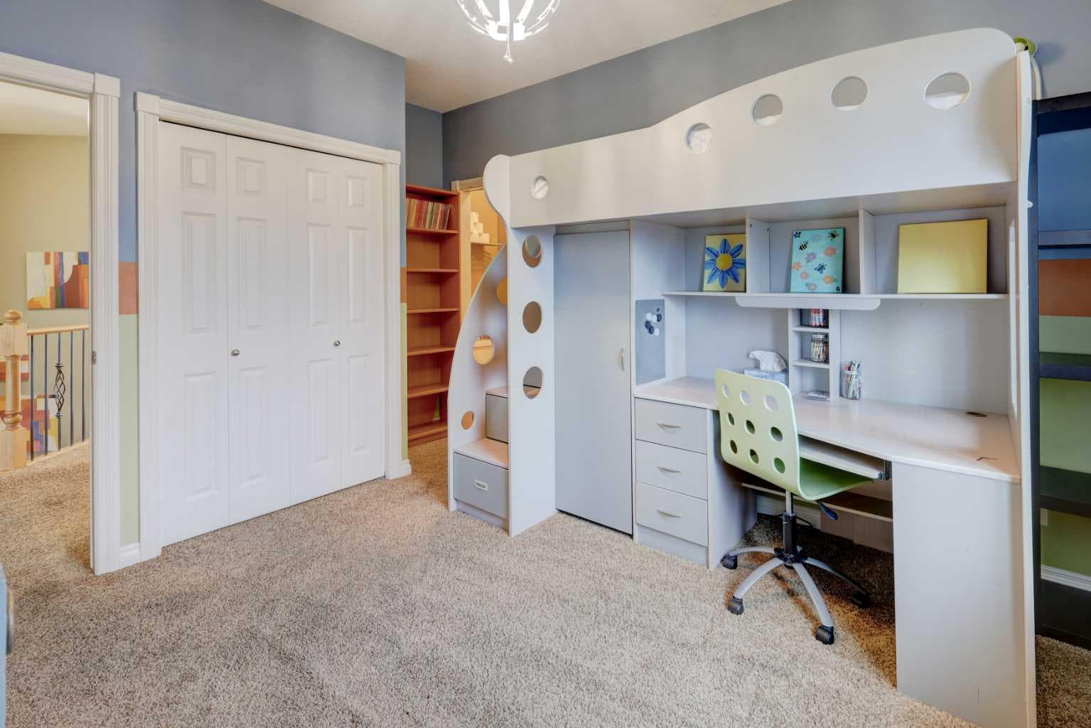 40 Arbour Estates Green NW