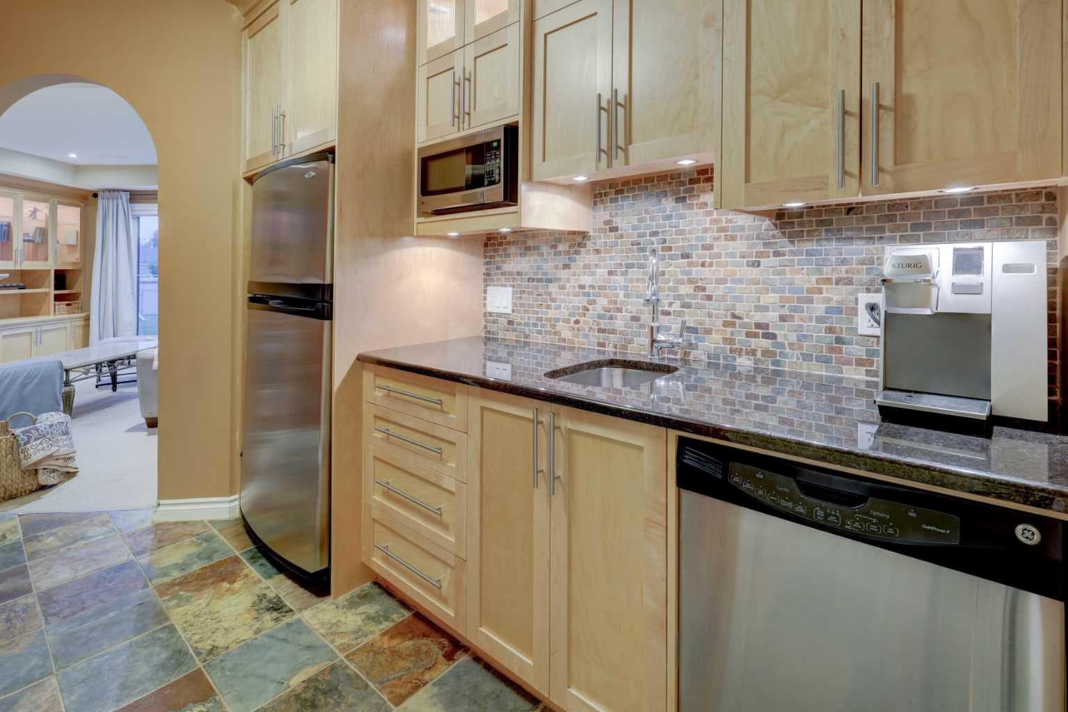 40 Arbour Estates Green NW