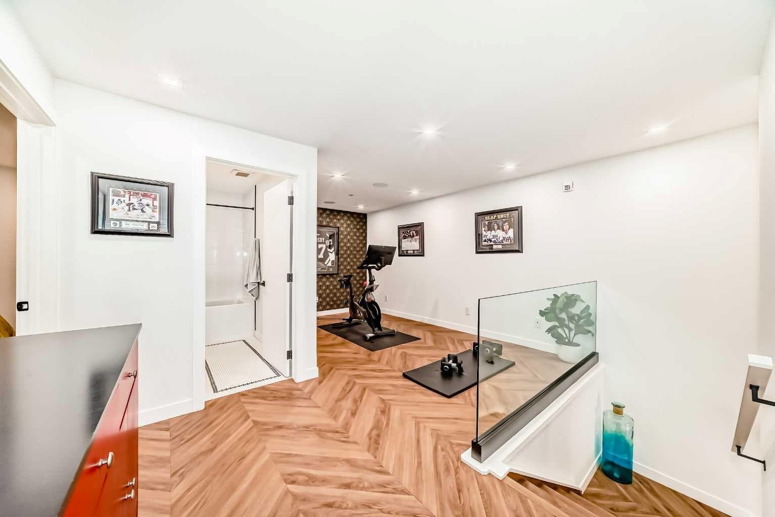 106, 8505 Broadcast Avenue SW