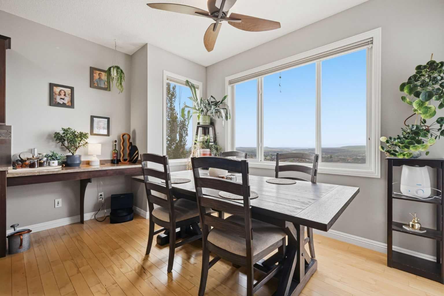 99 Sunset View 