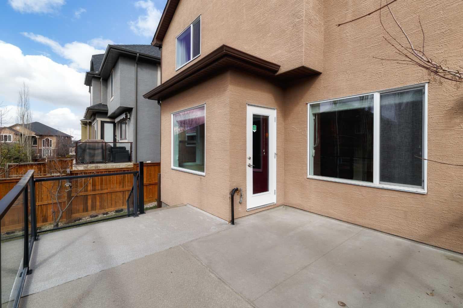 97 Aspenshire Drive SW