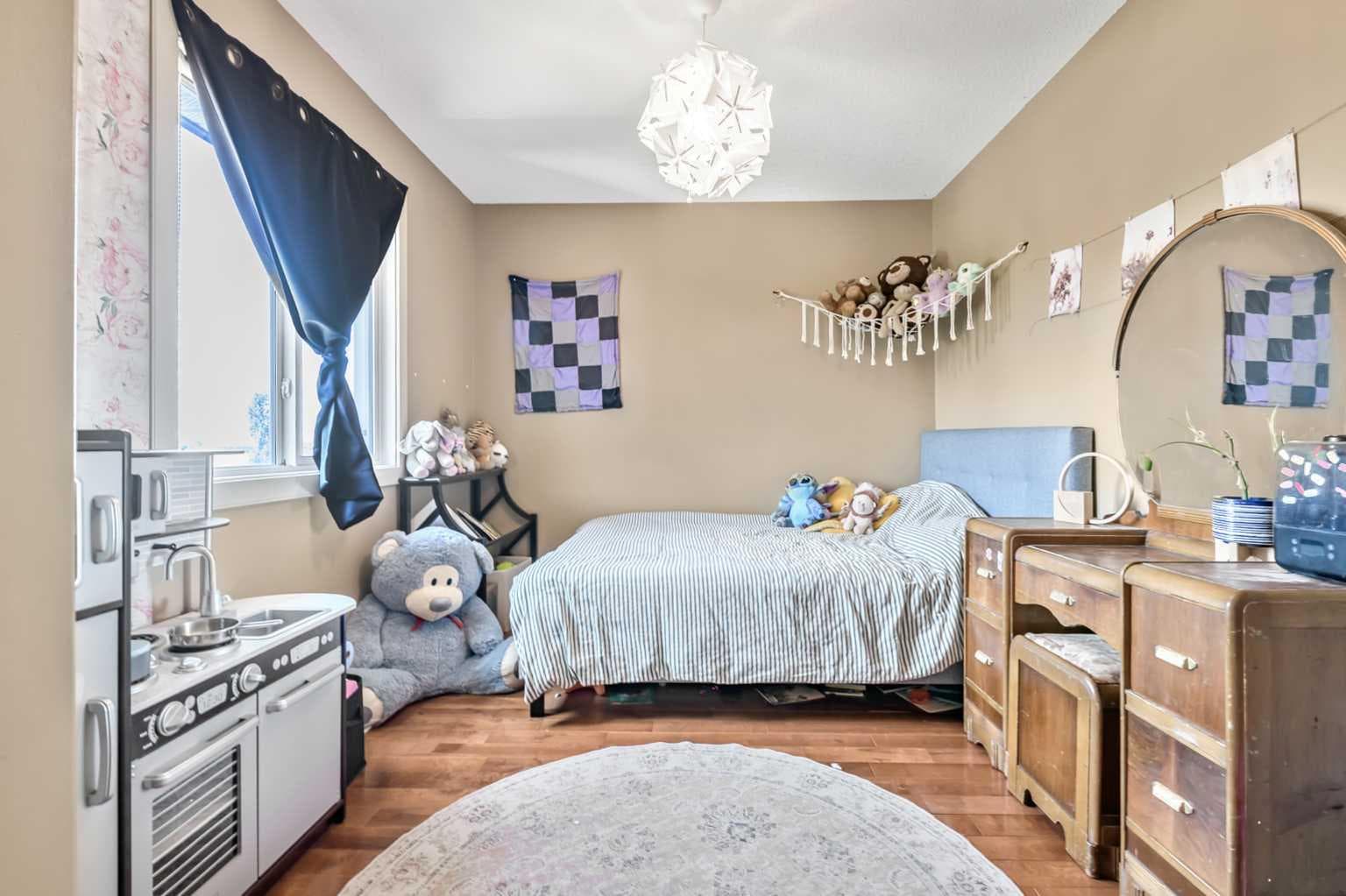 13 Dain Place NW