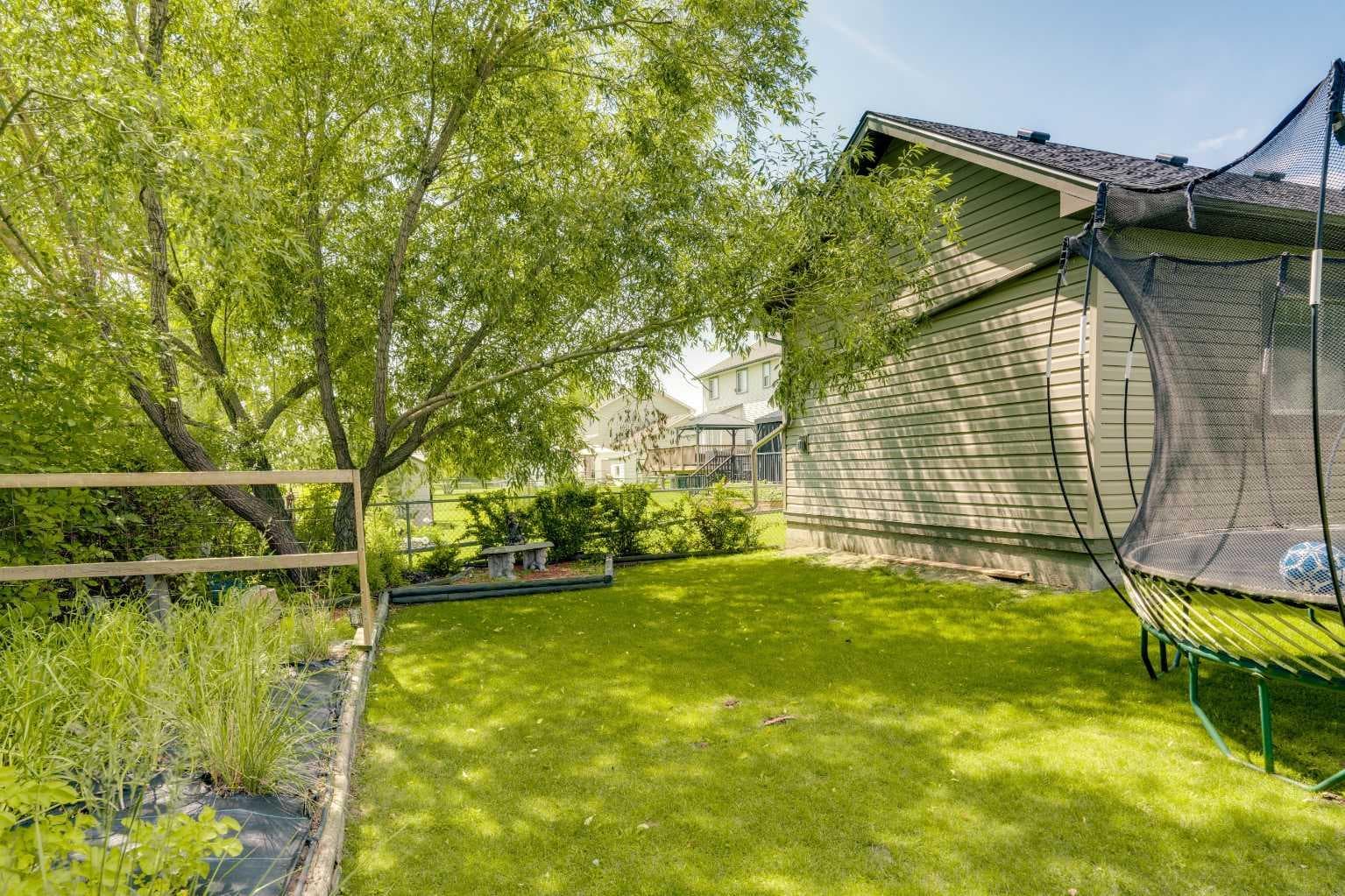 54 Thomas Street NW