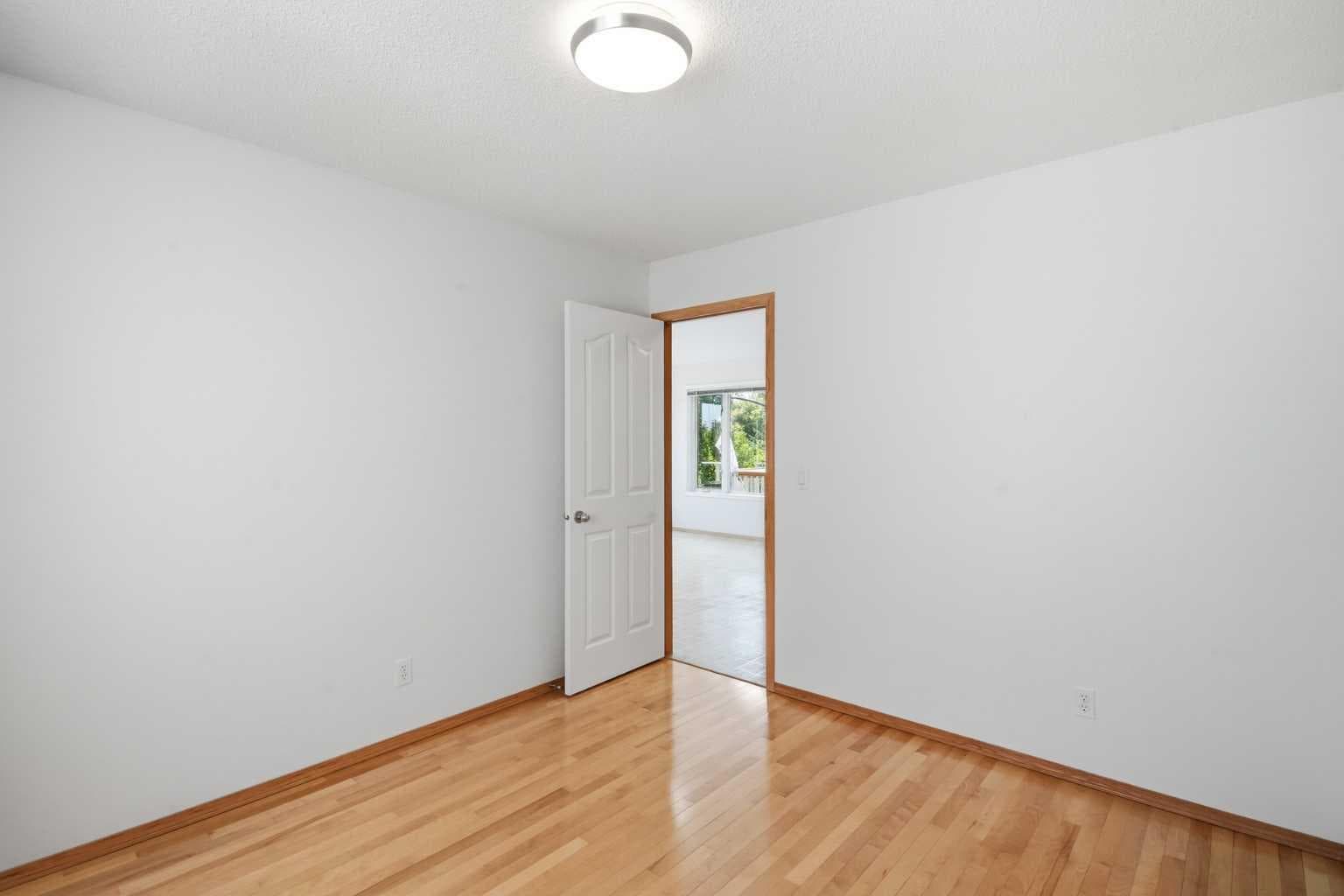 288 Springborough Way SW