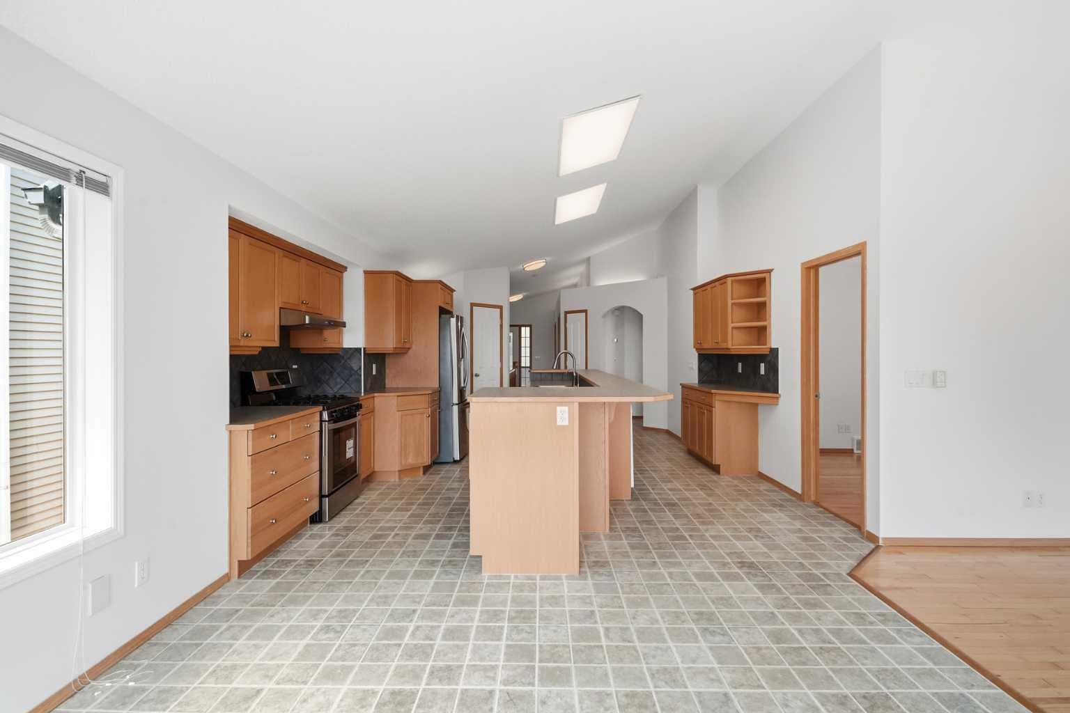 288 Springborough Way SW