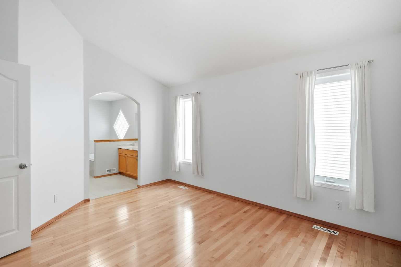 288 Springborough Way SW