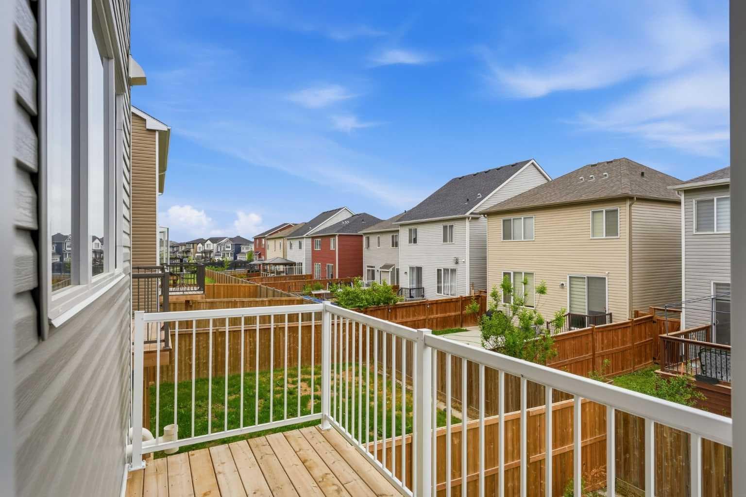 733 Windrow Manor SW