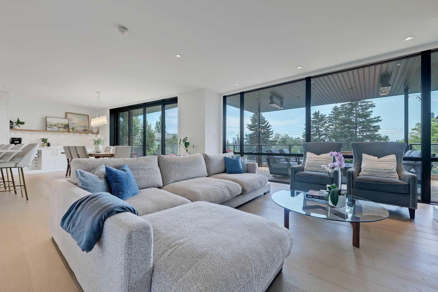 159 Rosery Drive NW