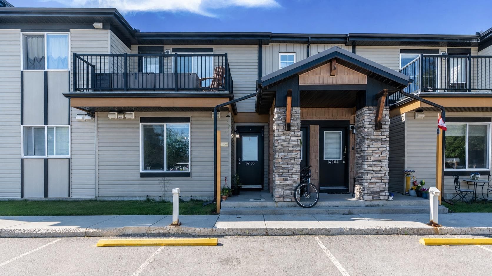 14103, 2781 Chinook Winds Drive SW
