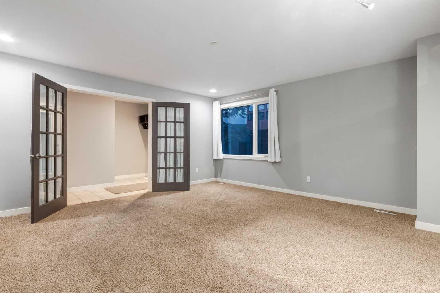107, 1720 12 Street SW