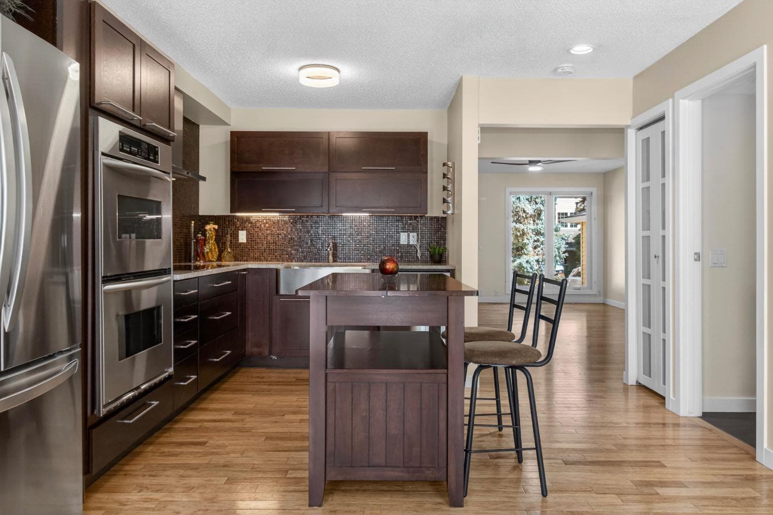 360 Point Mckay Gardens NW